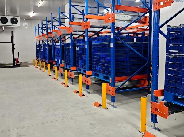 Cold Storage Safety Solution: Flexible Impact Protection Bollards for -18°C Freezer Warehouses