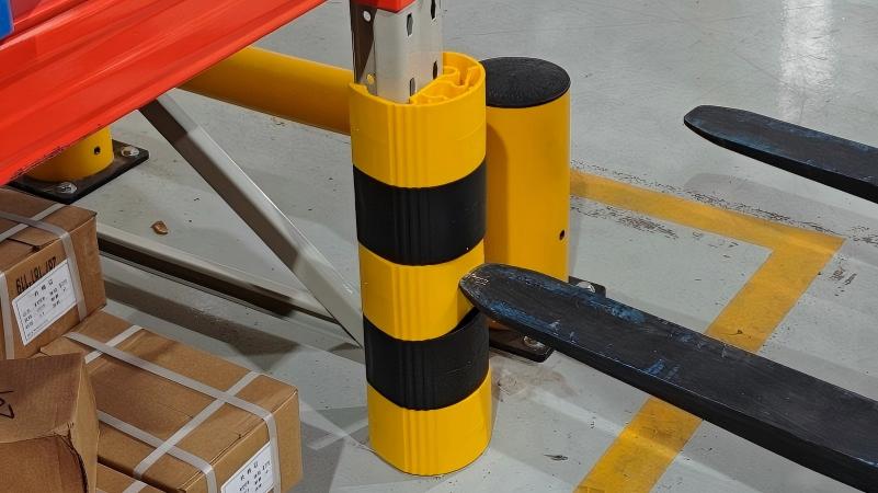 Heavy-Duty Plastic Rack Corner Protector for Warehouse Safety