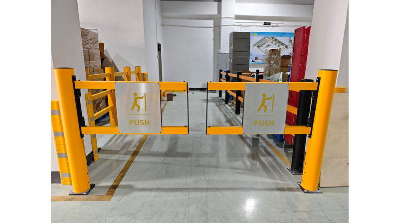 Push-Open Warehouse Safety Gate: Flexible Sliding Gate for Industrial Pedestrian Protection